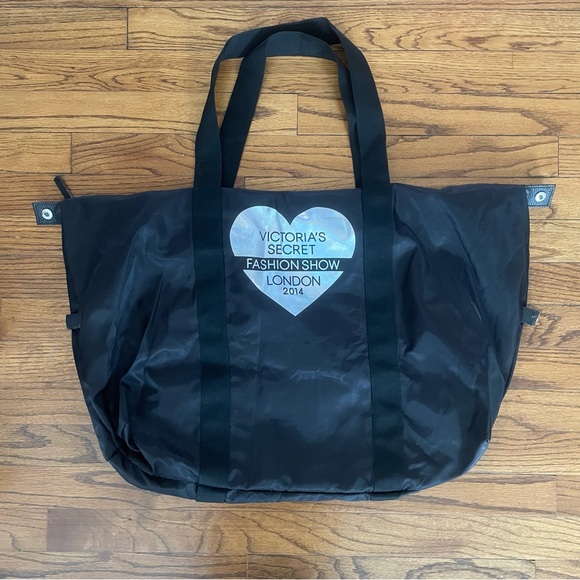 Victoria’s Secret Fashion Show London 2014 Angels Black Silver Heart Tote Bag - Picture 1 of 5